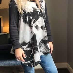 black and white long sleeve shirt